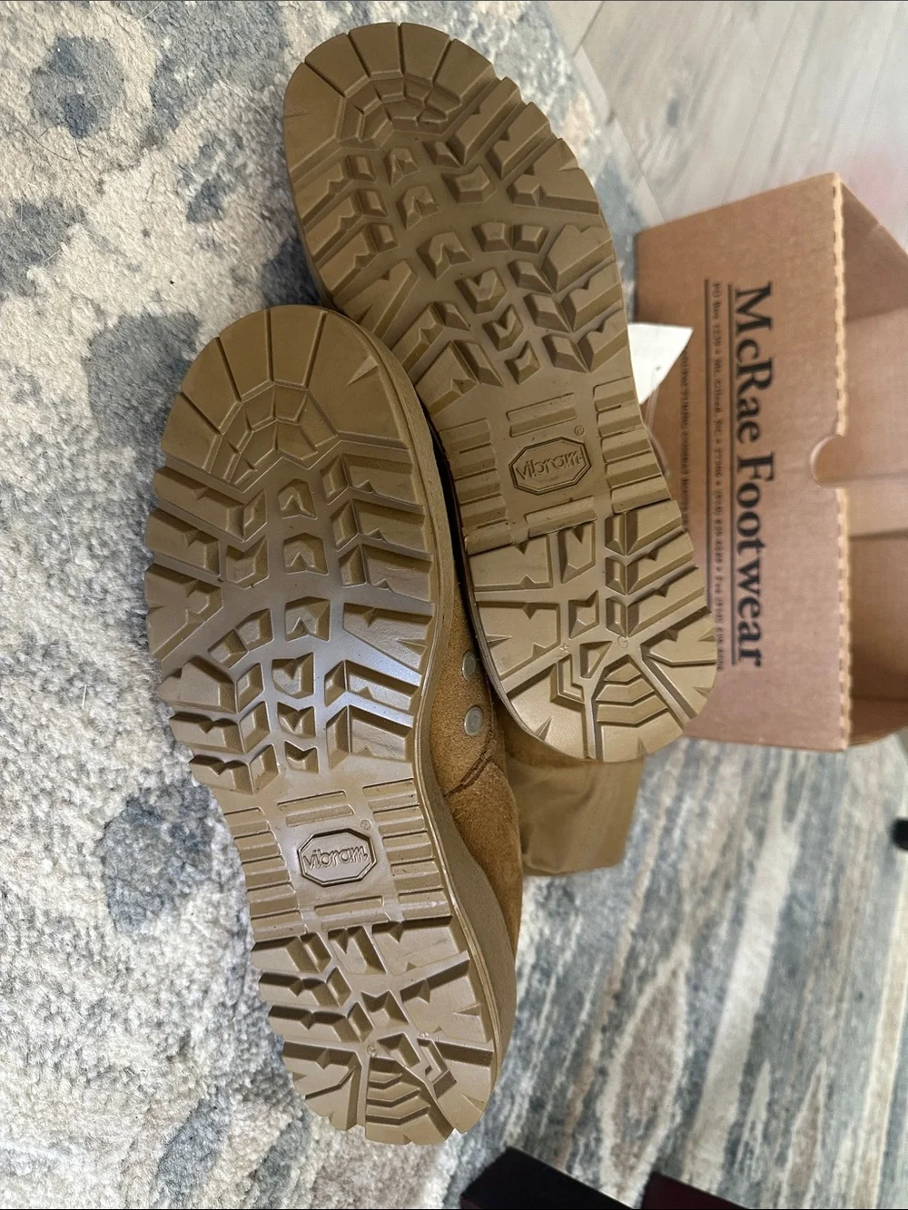 Men’s Army Combat Boots NWT - Hot Weather Size 9W